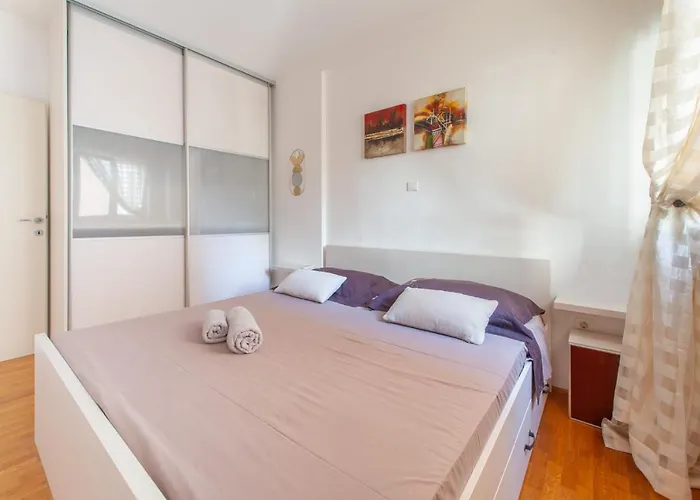 Sea With Free Parking Apartmán