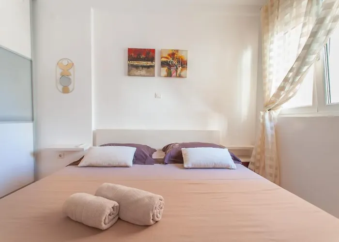 Sea With Free Parking Apartmán *
